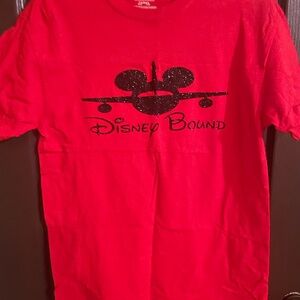 Gilden women’s ears vacation bound Red T-Shirt